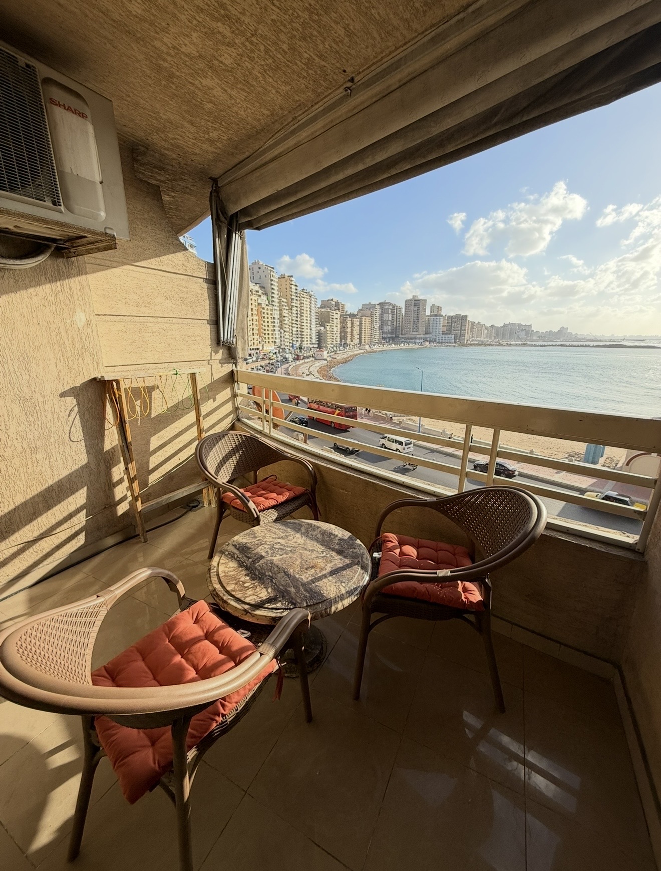 صورة المعرض 3