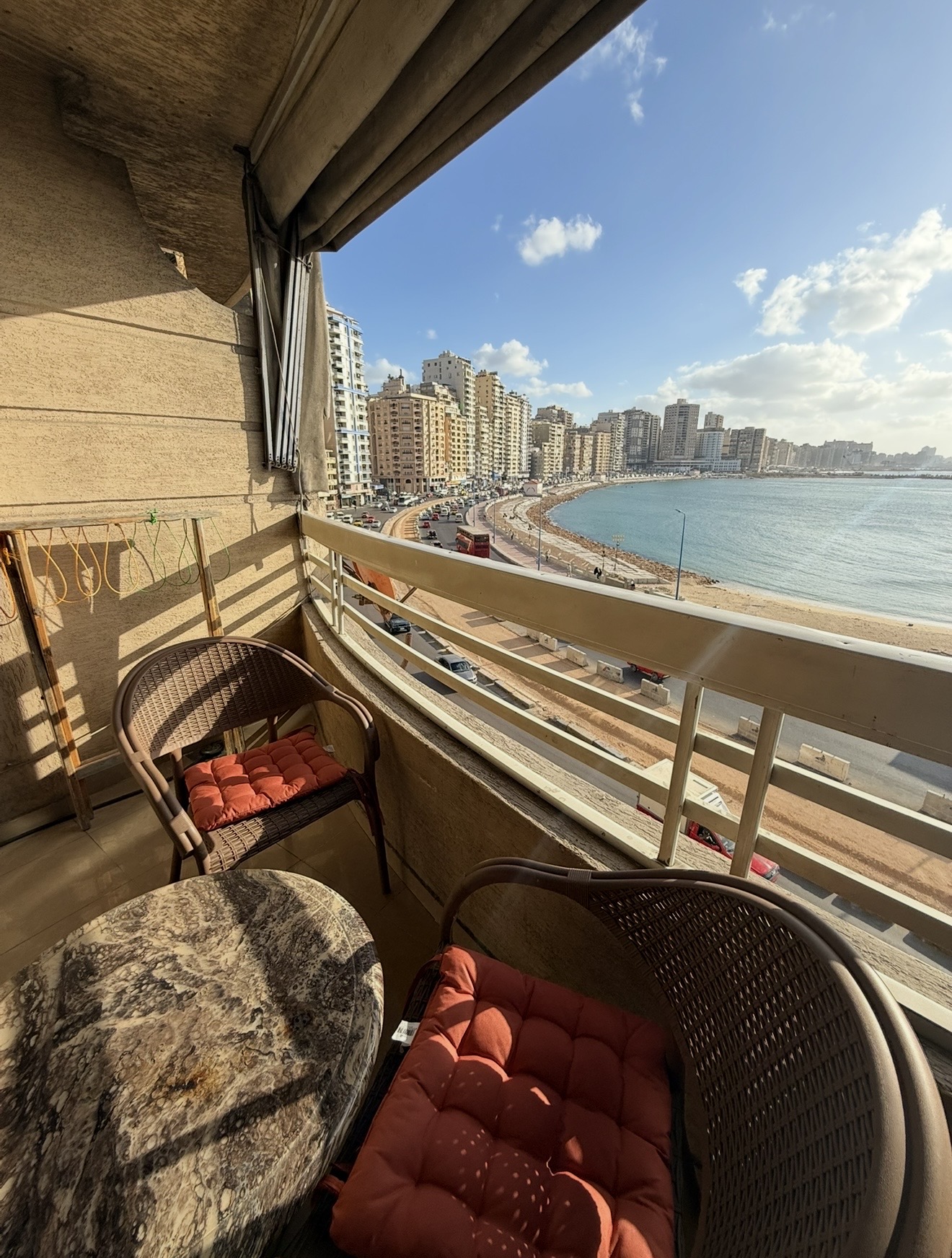 صورة المعرض 4