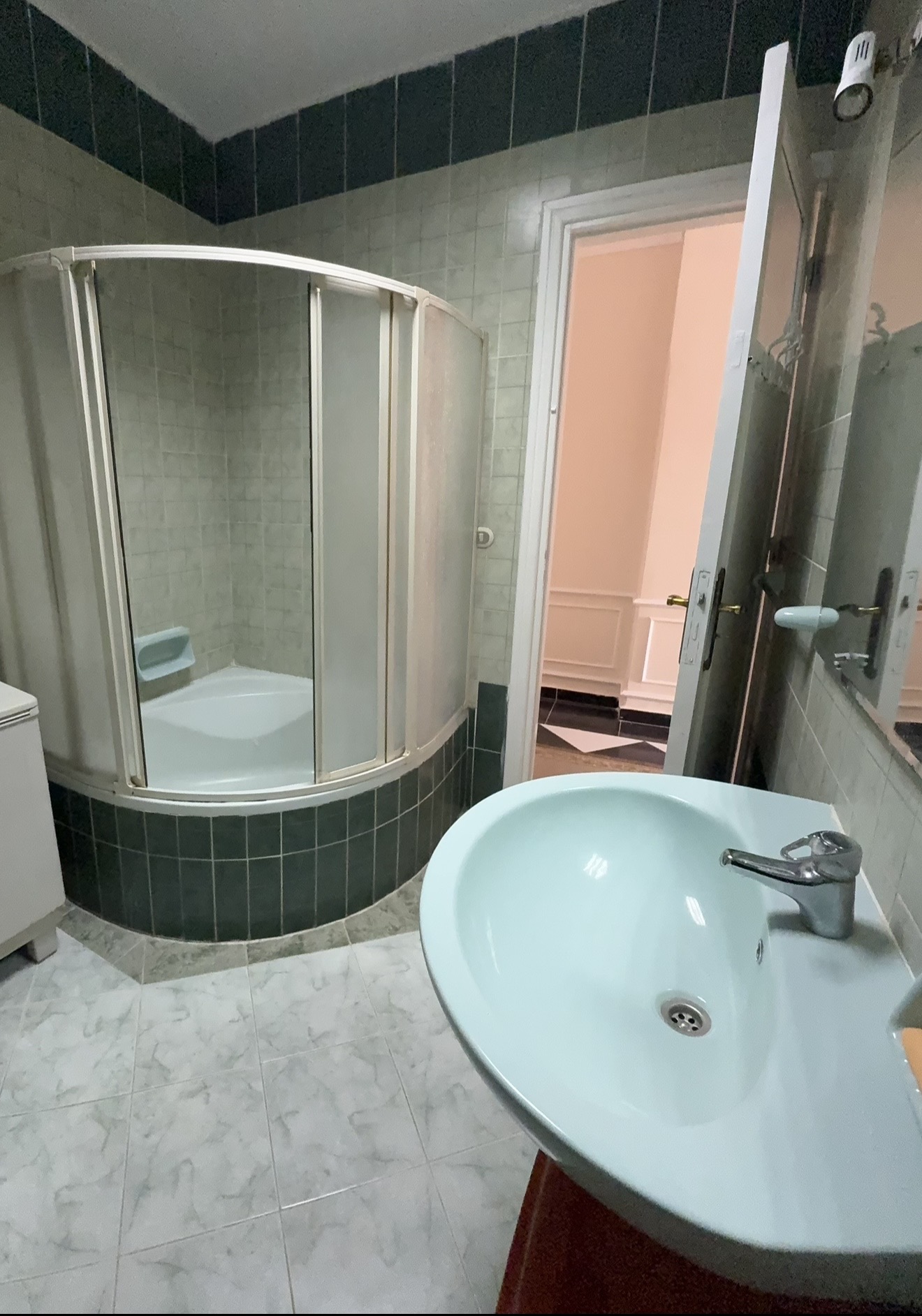 صورة المعرض 12